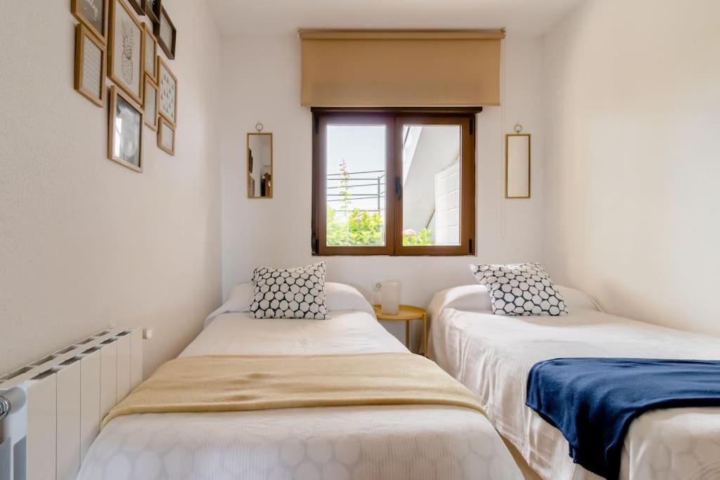Casa De Las Flores - Apartamento Con Jardin Privado Frente A La Playa De Comillas Zewnętrze zdjęcie