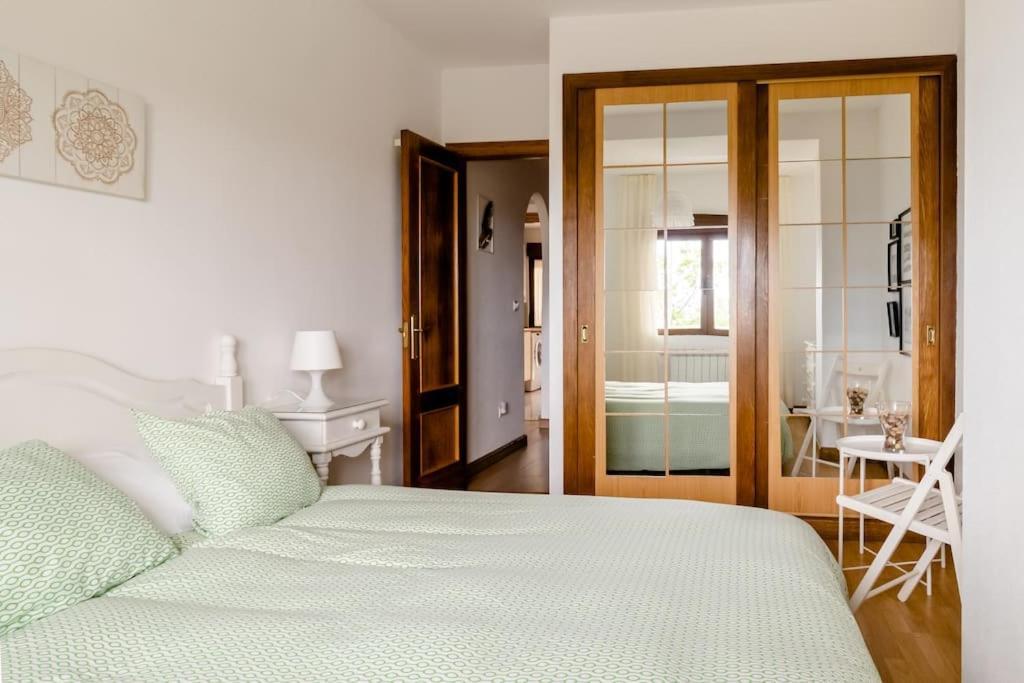 Casa De Las Flores - Apartamento Con Jardin Privado Frente A La Playa De Comillas Zewnętrze zdjęcie