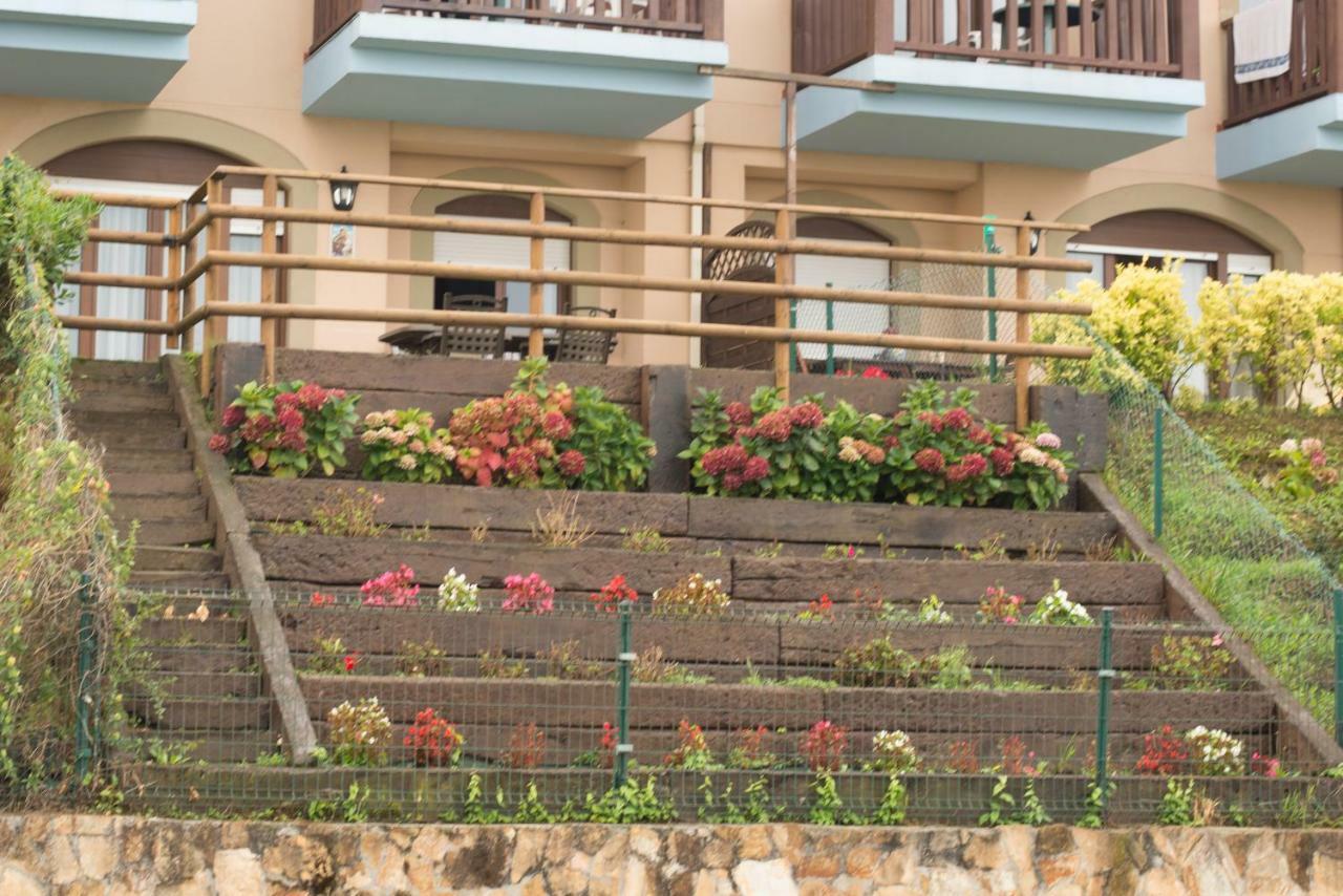 Casa De Las Flores - Apartamento Con Jardin Privado Frente A La Playa De Comillas Zewnętrze zdjęcie
